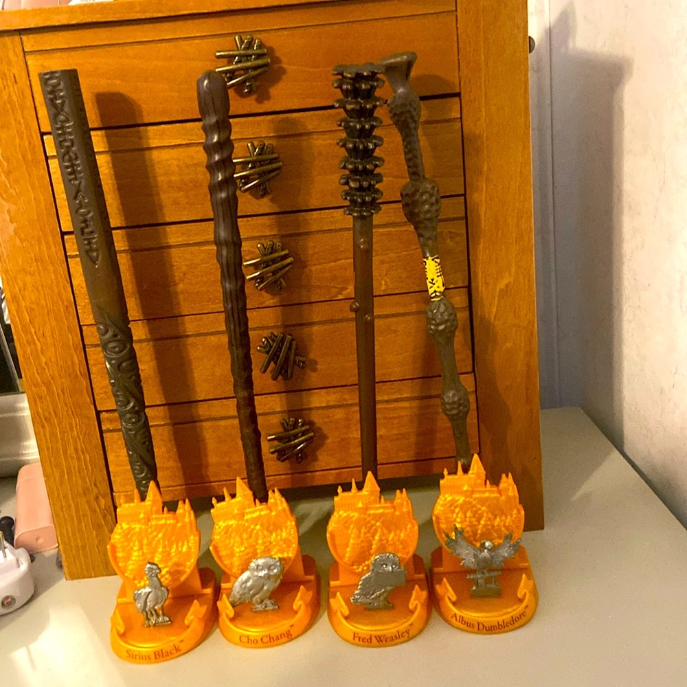 Harry Potter magical creature wand set